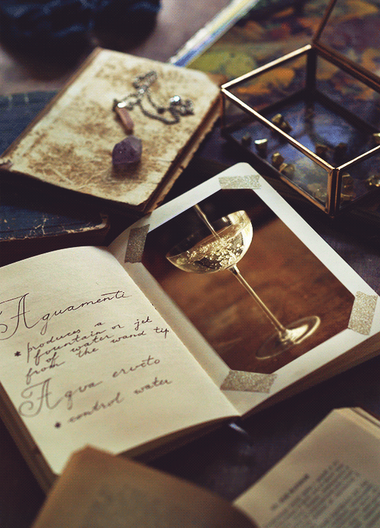 http://upforme.ru/uploads/0019/f2/49/57/97054.gif