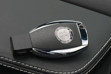 http://upforme.ru/uploads/001a/39/87/24/t286325.jpg