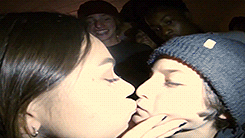 http://upforme.ru/uploads/001a/72/4f/569/750570.gif