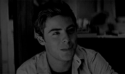 http://upforme.ru/uploads/001a/8a/6e/2/t560911.gif