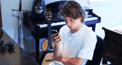 http://upforme.ru/uploads/001a/8a/91/2/56407.gif