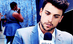 http://upforme.ru/uploads/001a/a2/26/121/85317.gif
