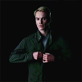 http://upforme.ru/uploads/001a/a3/fe/248/t922296.gif