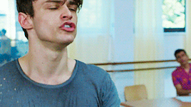 http://upforme.ru/uploads/001a/a4/91/44/t77226.gif
