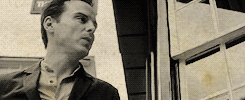 http://upforme.ru/uploads/001a/a6/c5/3/71909.gif