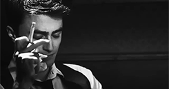 http://upforme.ru/uploads/001a/ab/05/145/196676.gif