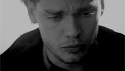 http://upforme.ru/uploads/001a/b1/79/15/12755.gif