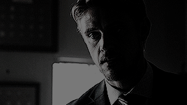 http://upforme.ru/uploads/001a/b3/18/37/346351.gif
