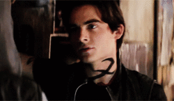 http://upforme.ru/uploads/001a/b7/20/73/684768.gif