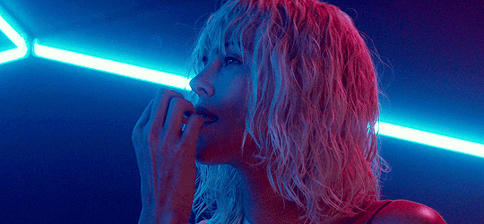 http://upforme.ru/uploads/001a/bd/fc/77/t970615.gif