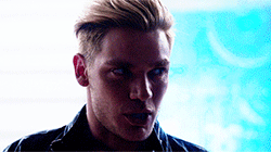 http://upforme.ru/uploads/001a/bf/46/55/815777.gif
