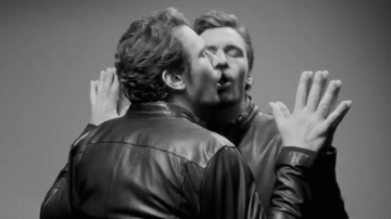 http://upforme.ru/uploads/001a/cc/61/25/t241184.gif