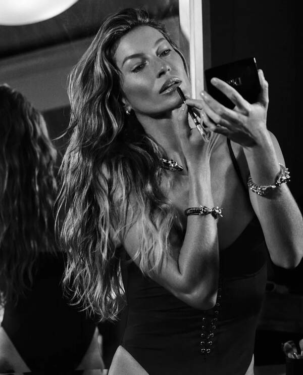 http://upforme.ru/uploads/001a/e3/bd/40/t552414.jpg