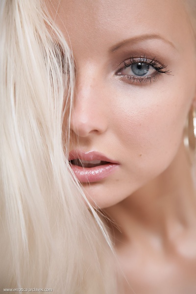 http://upforme.ru/uploads/001a/e4/72/2/t420330.jpg