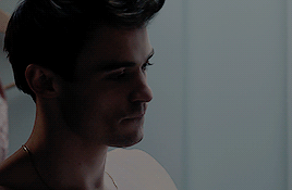 http://upforme.ru/uploads/001a/fb/5d/3/774414.gif