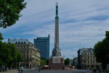 http://upforme.ru/uploads/001b/09/4d/2/t164146.jpg