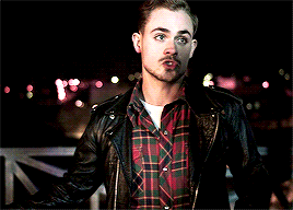 http://upforme.ru/uploads/001b/14/e5/37/959411.gif