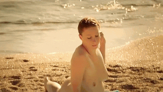 http://upforme.ru/uploads/001b/30/c3/2/t448548.gif