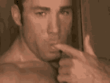 http://upforme.ru/uploads/001b/33/da/6/192618.gif