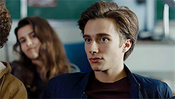 http://upforme.ru/uploads/001b/33/f0/31/417614.gif