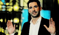 http://upforme.ru/uploads/001b/77/c1/83/974137.gif