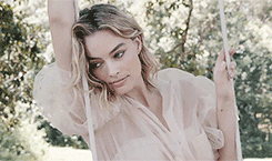 http://upforme.ru/uploads/001b/77/de/48/817306.gif