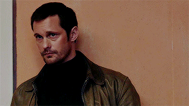 http://upforme.ru/uploads/001b/91/28/161/709976.gif