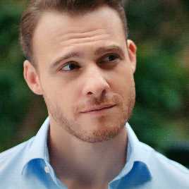 http://upforme.ru/uploads/001b/b1/74/18/t181220.gif