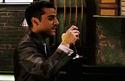 http://upforme.ru/uploads/001b/c5/92/12/365185.gif