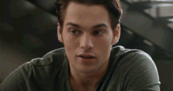 http://upforme.ru/uploads/001b/d9/e5/4/743500.gif
