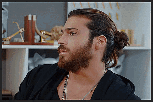 http://upforme.ru/uploads/001b/e1/06/4/752809.gif