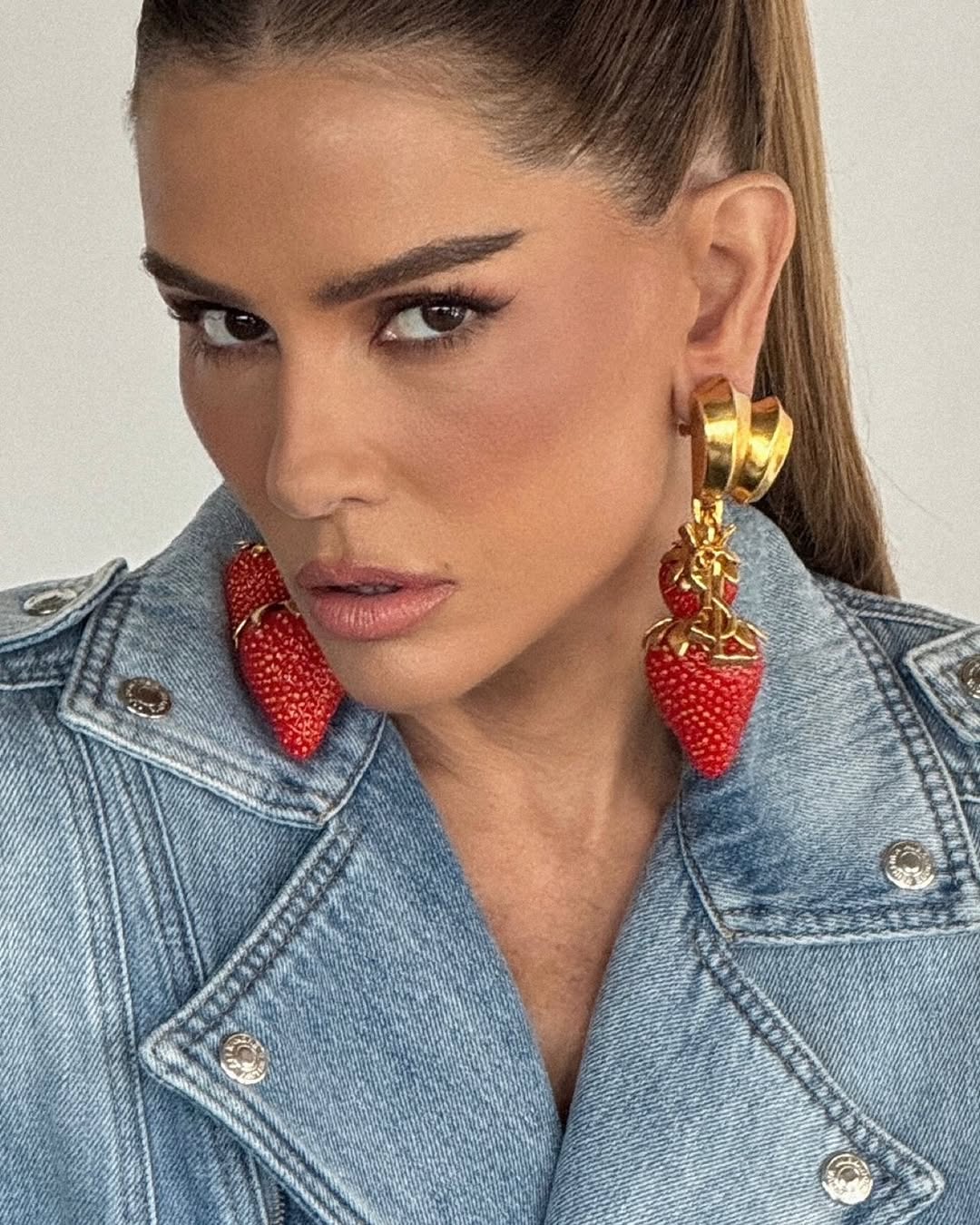 https://upforme.ru/uploads/0000/0c/05/7651/977989.jpg