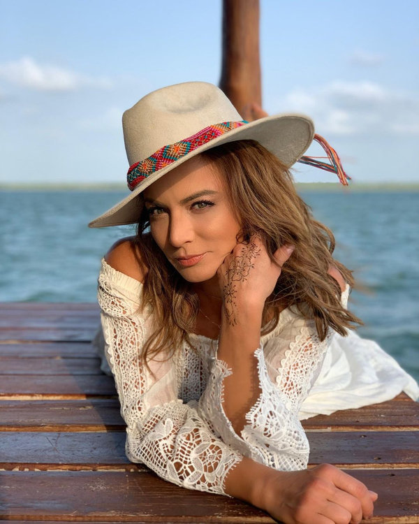 https://upforme.ru/uploads/0000/14/18/20205/t214200.png