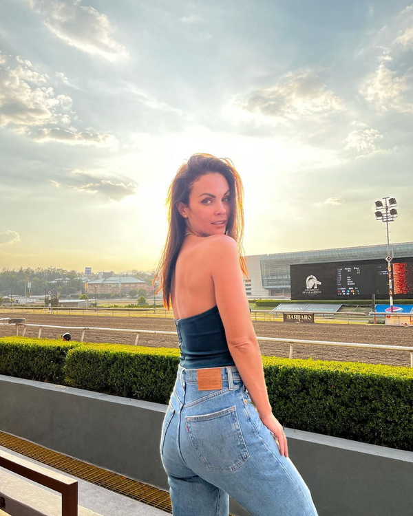 https://upforme.ru/uploads/0000/14/18/20205/t358957.png