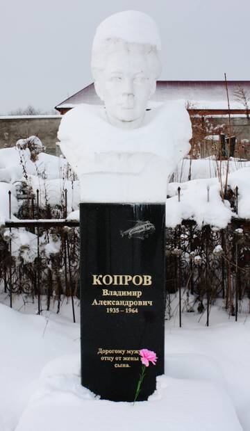 https://upforme.ru/uploads/0000/d0/8c/1798/t222845.jpg