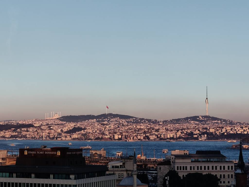 https://upforme.ru/uploads/0001/d0/60/1511/829836.jpg