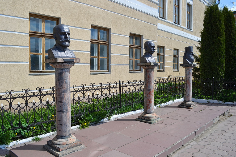 https://upforme.ru/uploads/0001/d0/60/1991/25297.jpg