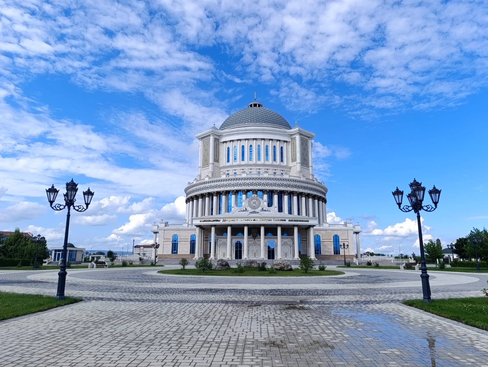 https://upforme.ru/uploads/0001/d0/60/2/245550.jpg