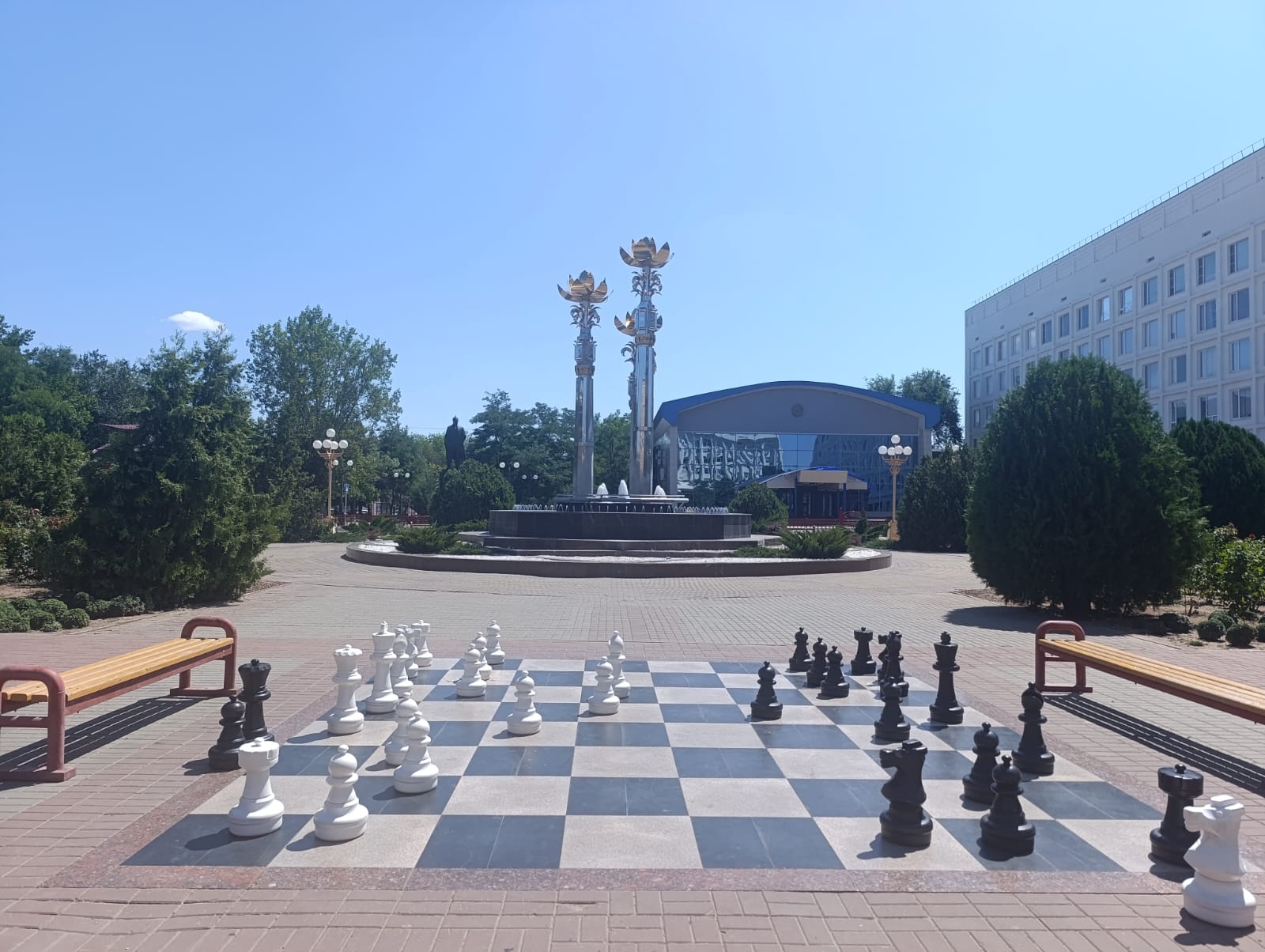 https://upforme.ru/uploads/0001/d0/60/2/347621.jpg