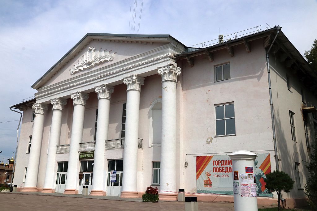 https://upforme.ru/uploads/0001/d0/60/2/56035.jpg