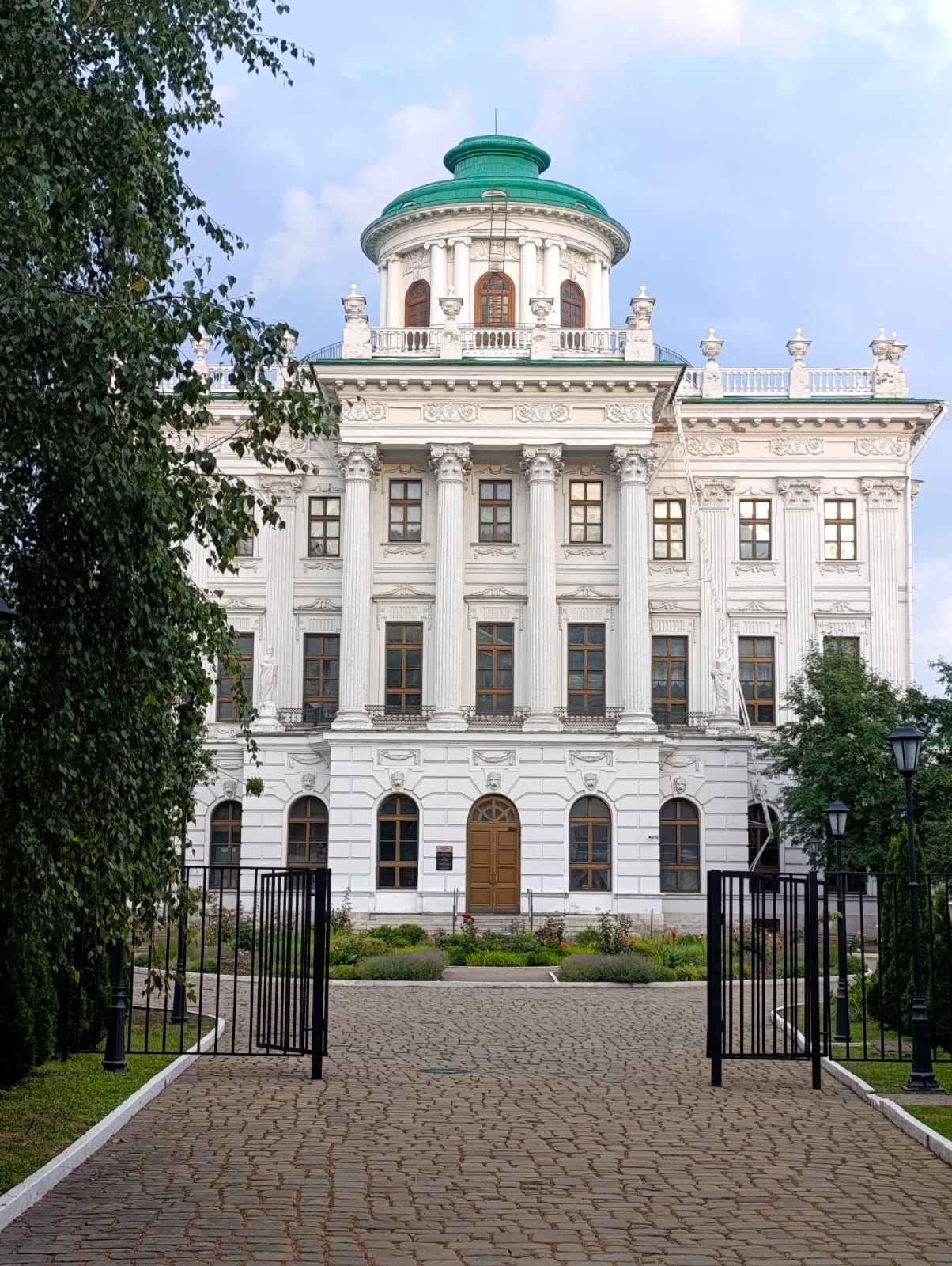https://upforme.ru/uploads/0001/d0/60/2/652150.jpg