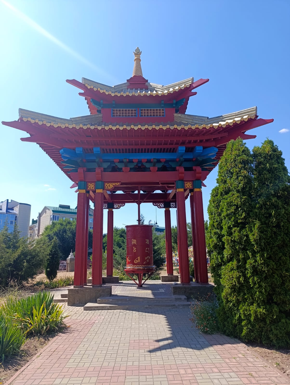 https://upforme.ru/uploads/0001/d0/60/2/670337.jpg