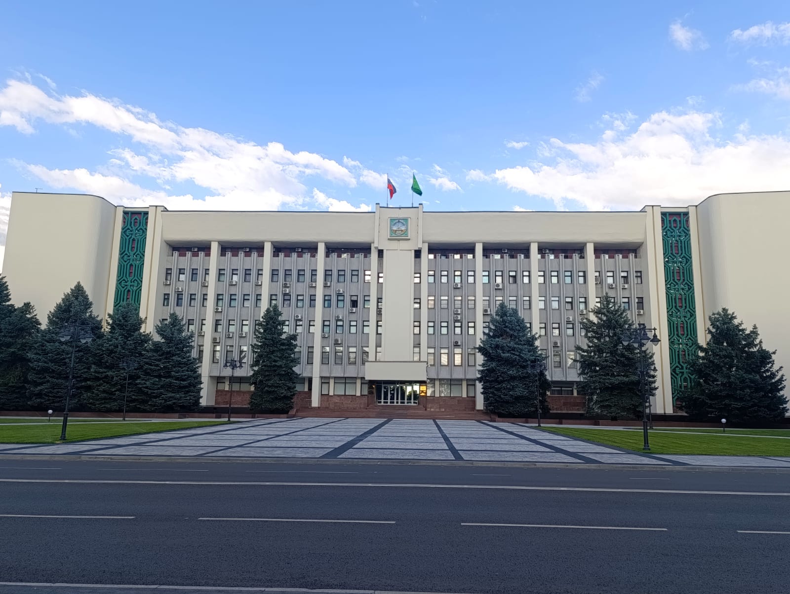 https://upforme.ru/uploads/0001/d0/60/2/694170.jpg