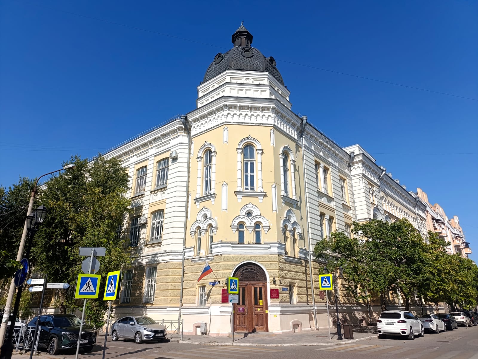 https://upforme.ru/uploads/0001/d0/60/2/753292.jpg