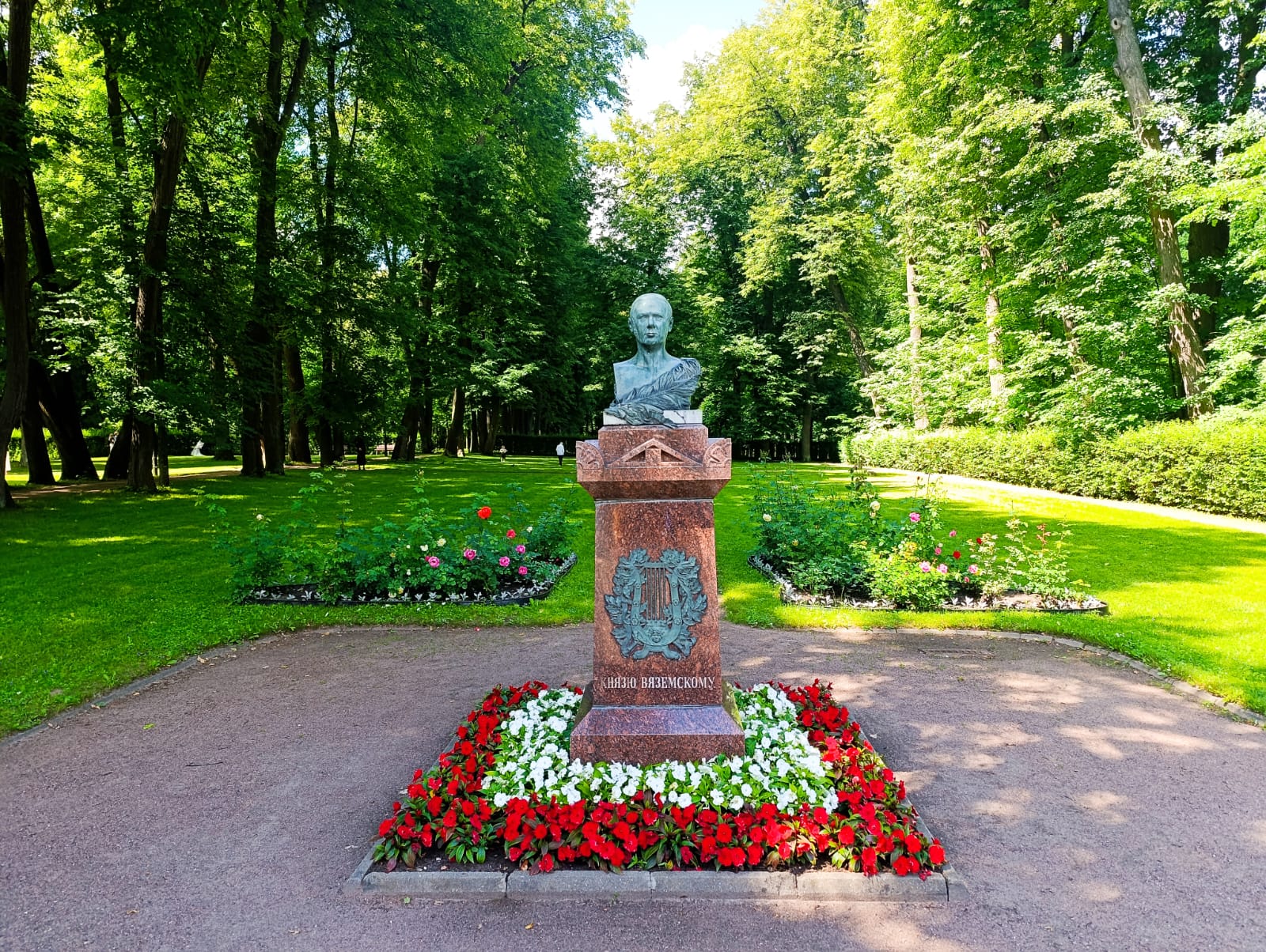 https://upforme.ru/uploads/0001/d0/60/2/880752.jpg