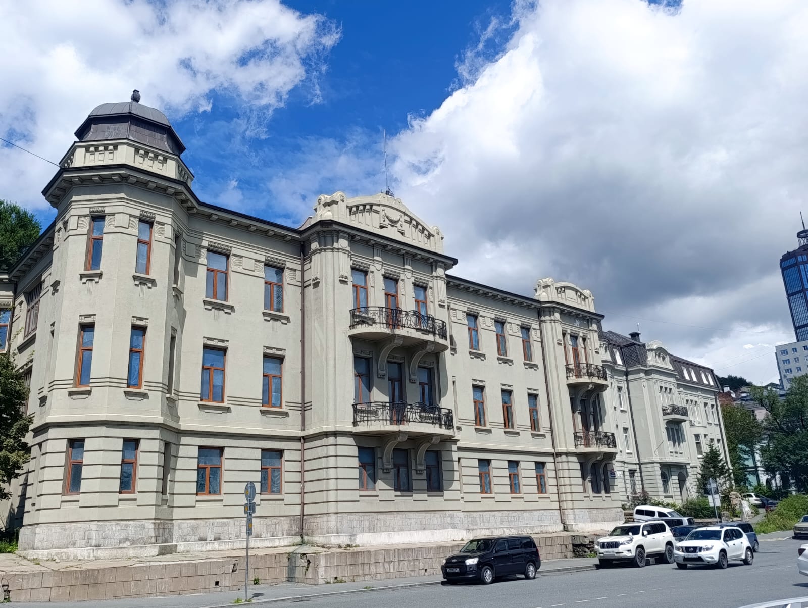 https://upforme.ru/uploads/0001/d0/60/2/909669.jpg