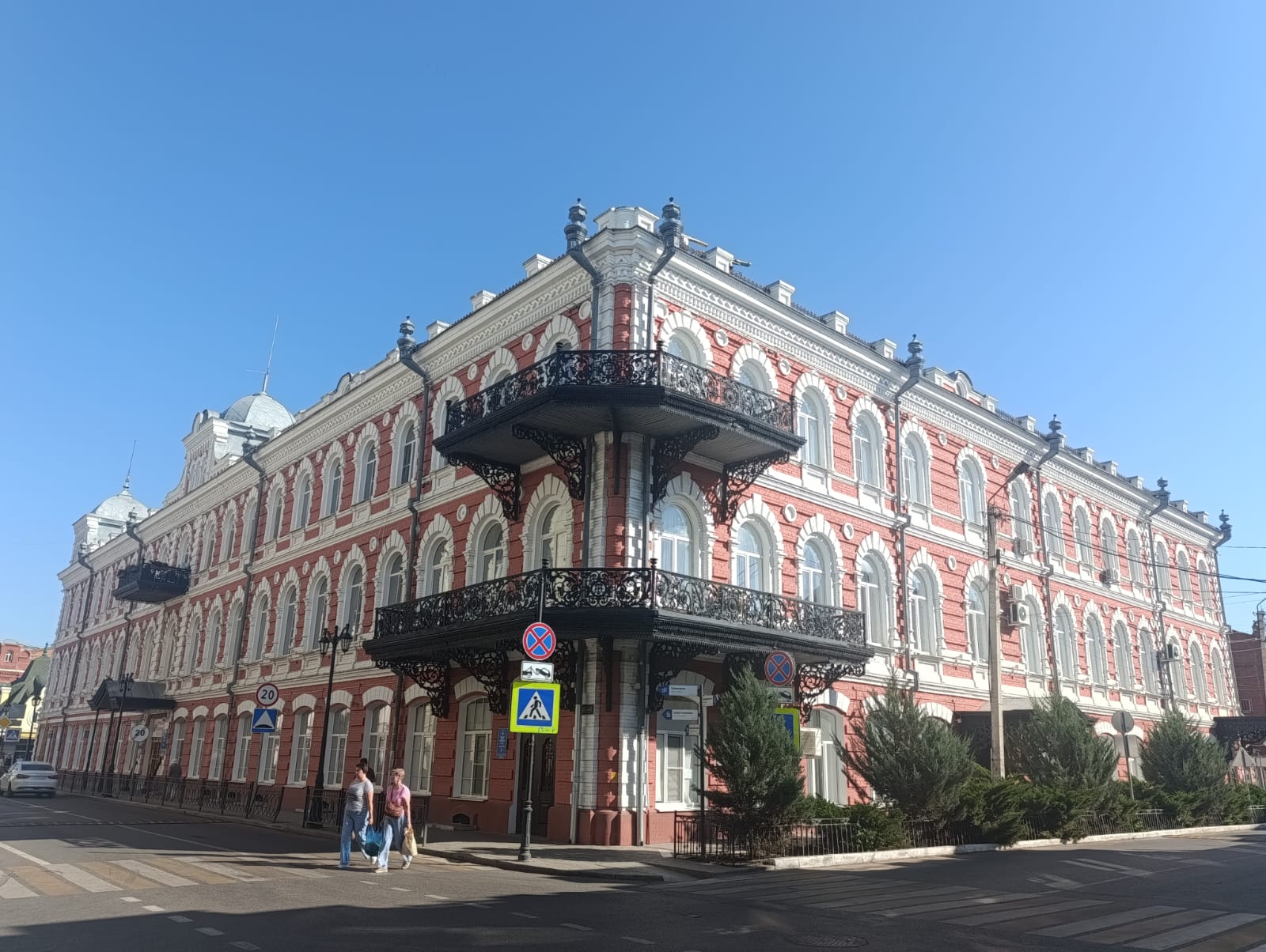https://upforme.ru/uploads/0001/d0/60/2/920313.jpg