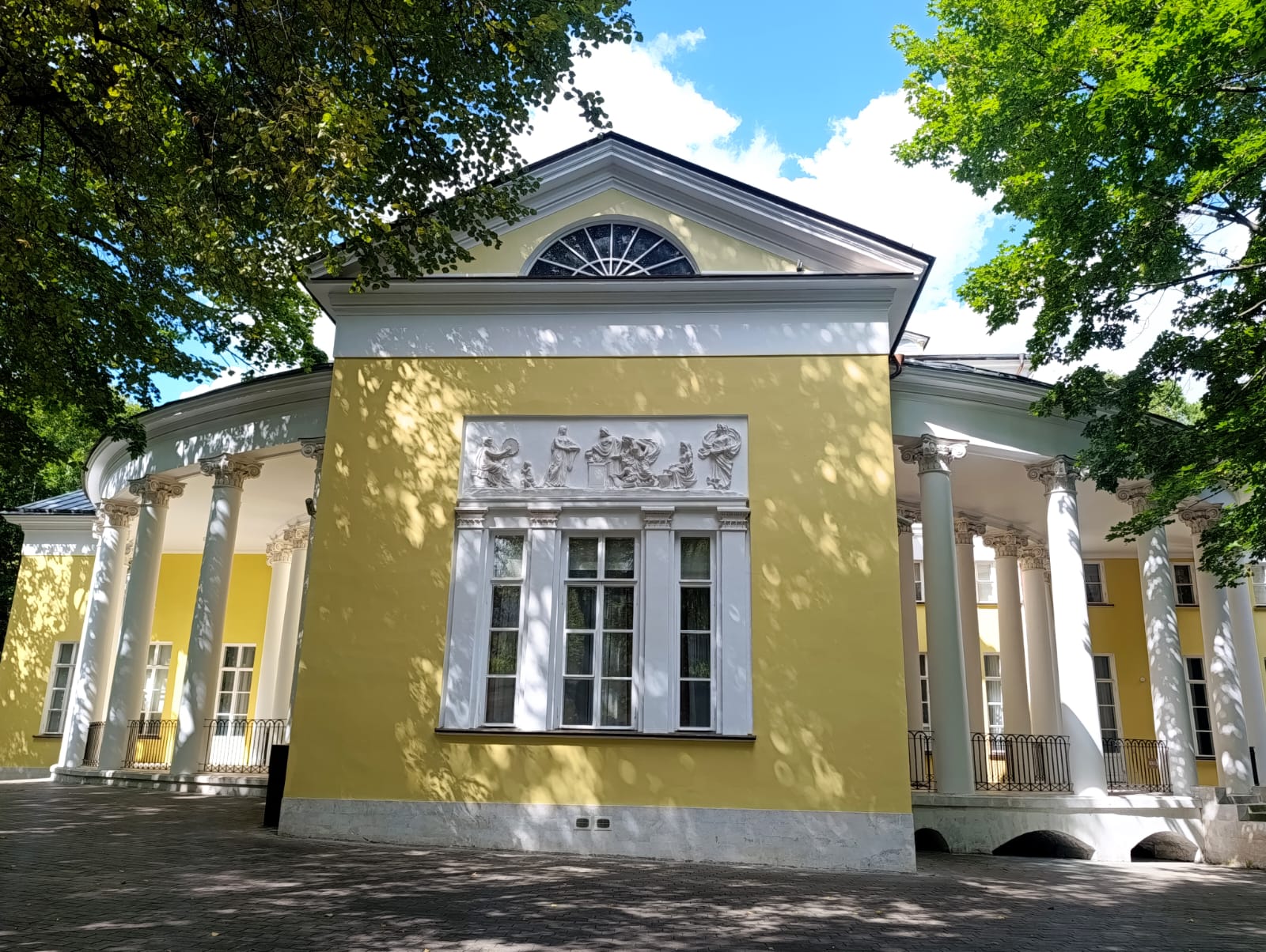 https://upforme.ru/uploads/0001/d0/60/2/934679.jpg