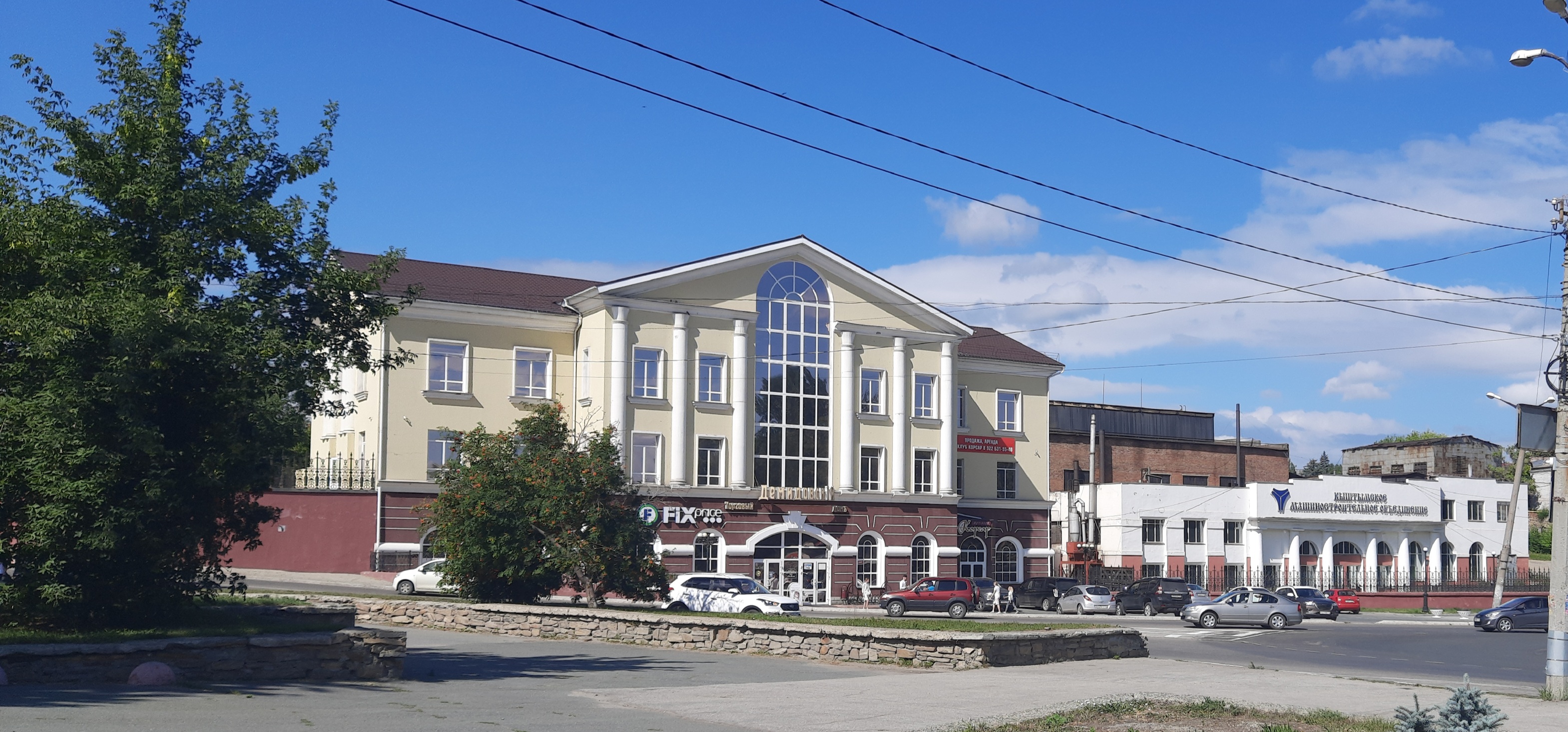 https://upforme.ru/uploads/0001/d0/60/2802/499658.jpg