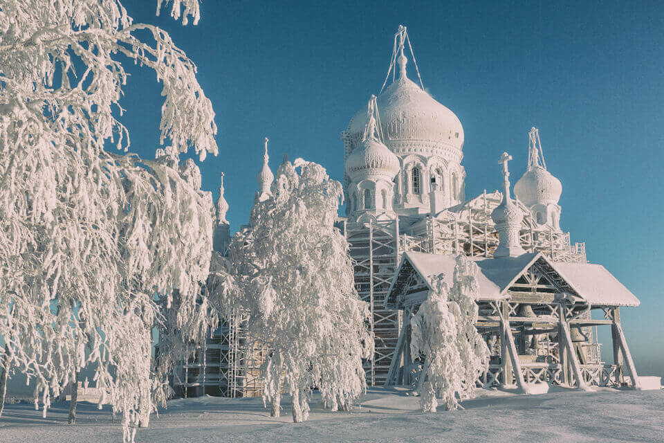 https://upforme.ru/uploads/0001/d0/60/2802/594898.jpg